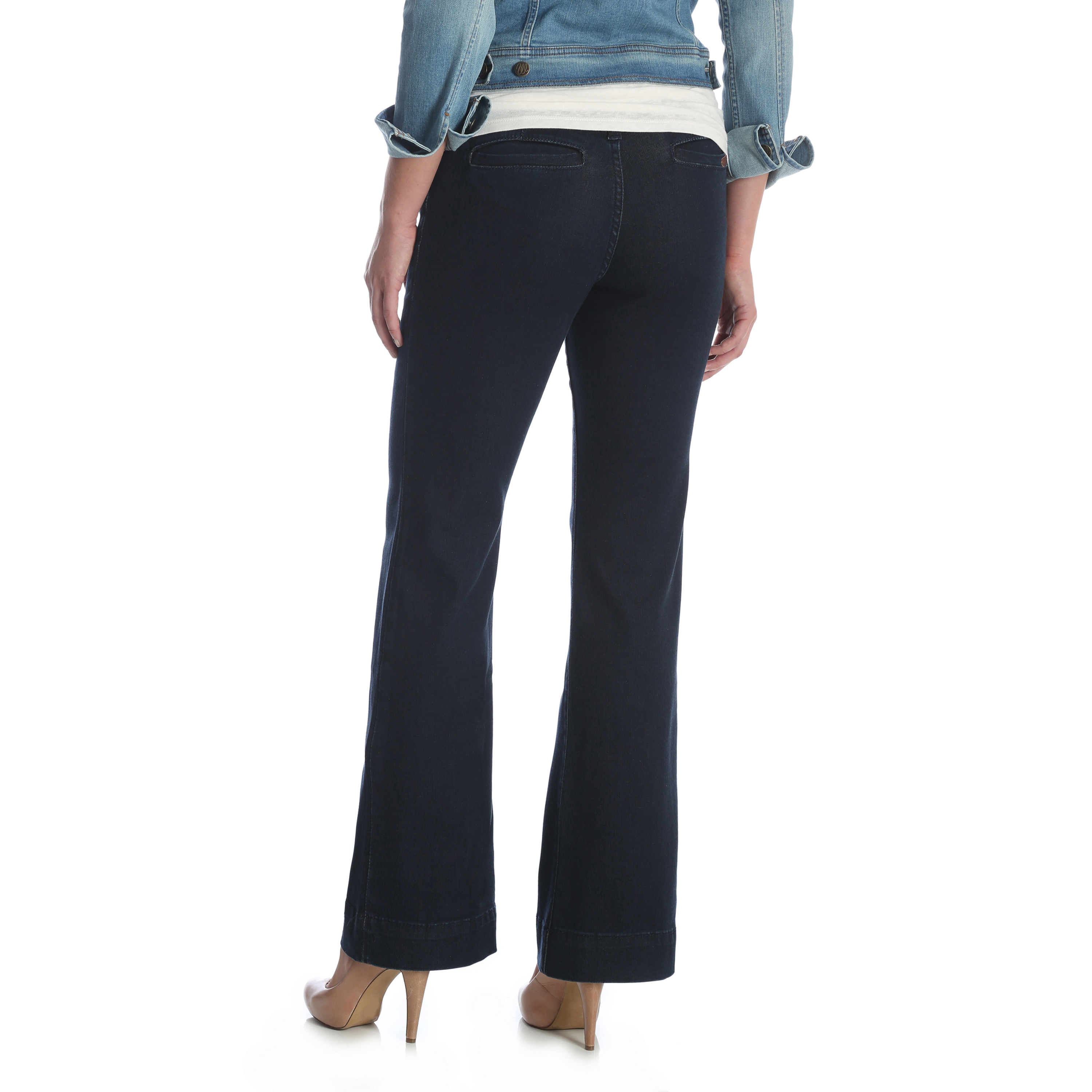 Murdoch's – Wrangler - Women's Retro Mae Mid-Rise Wide Leg Trouser Jean